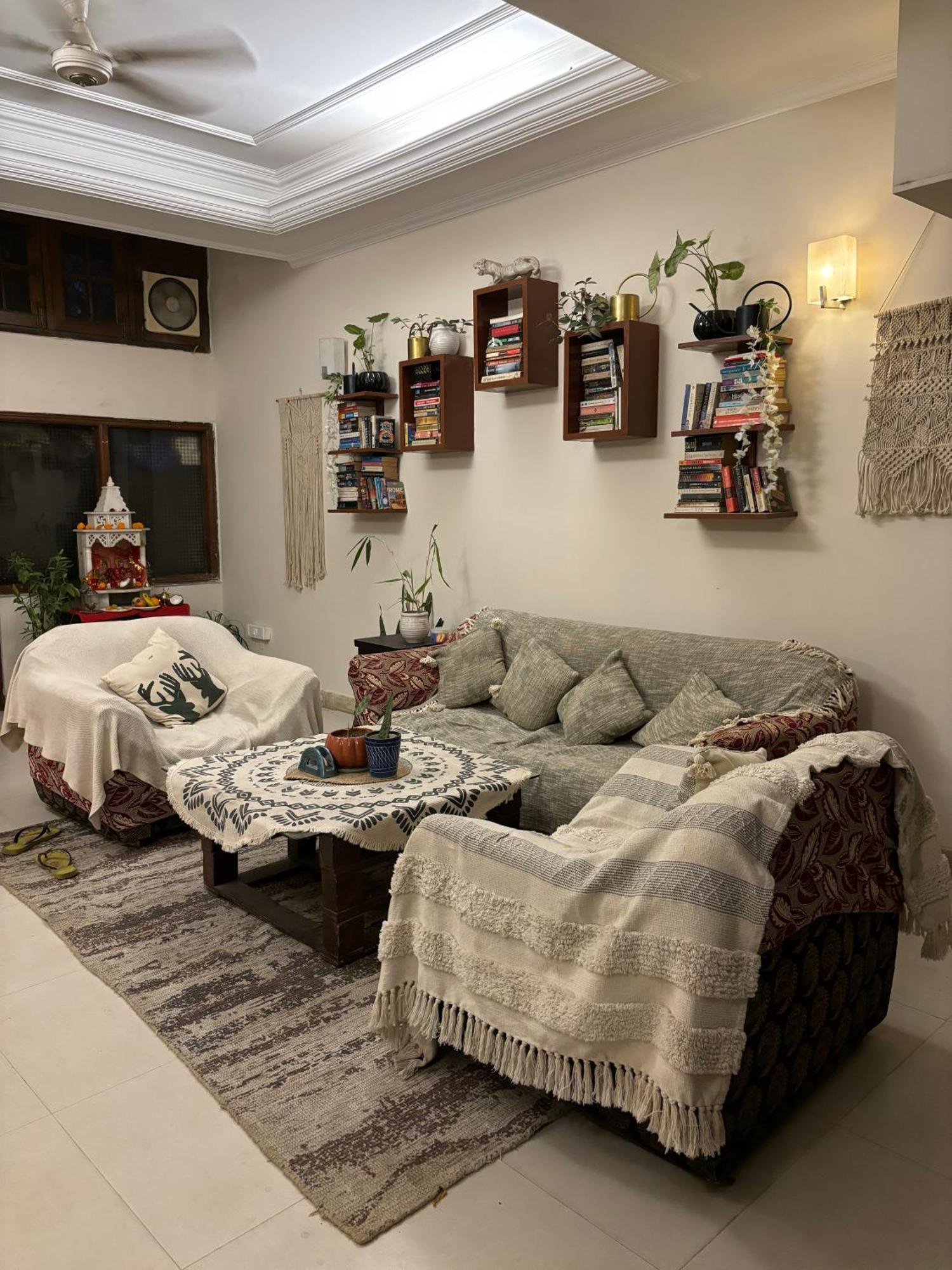 Atharva'S Homestay By Goaround Homes - Nehru Enclave Metro, South Delhi Ню Делхи Екстериор снимка